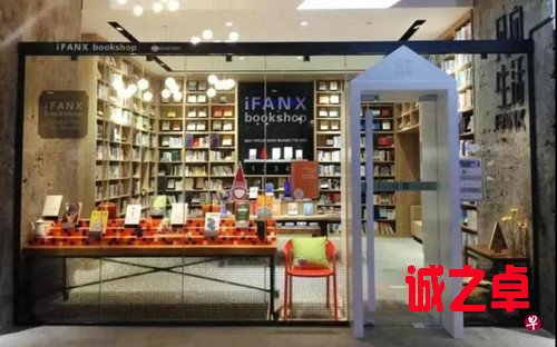 圖為廣州上月正式營業(yè)的無人書店“凡向未來書店”。（新加坡《聯(lián)合早報(bào)》網(wǎng)站）